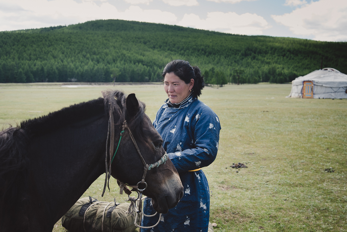 Tssatan woman Zaya