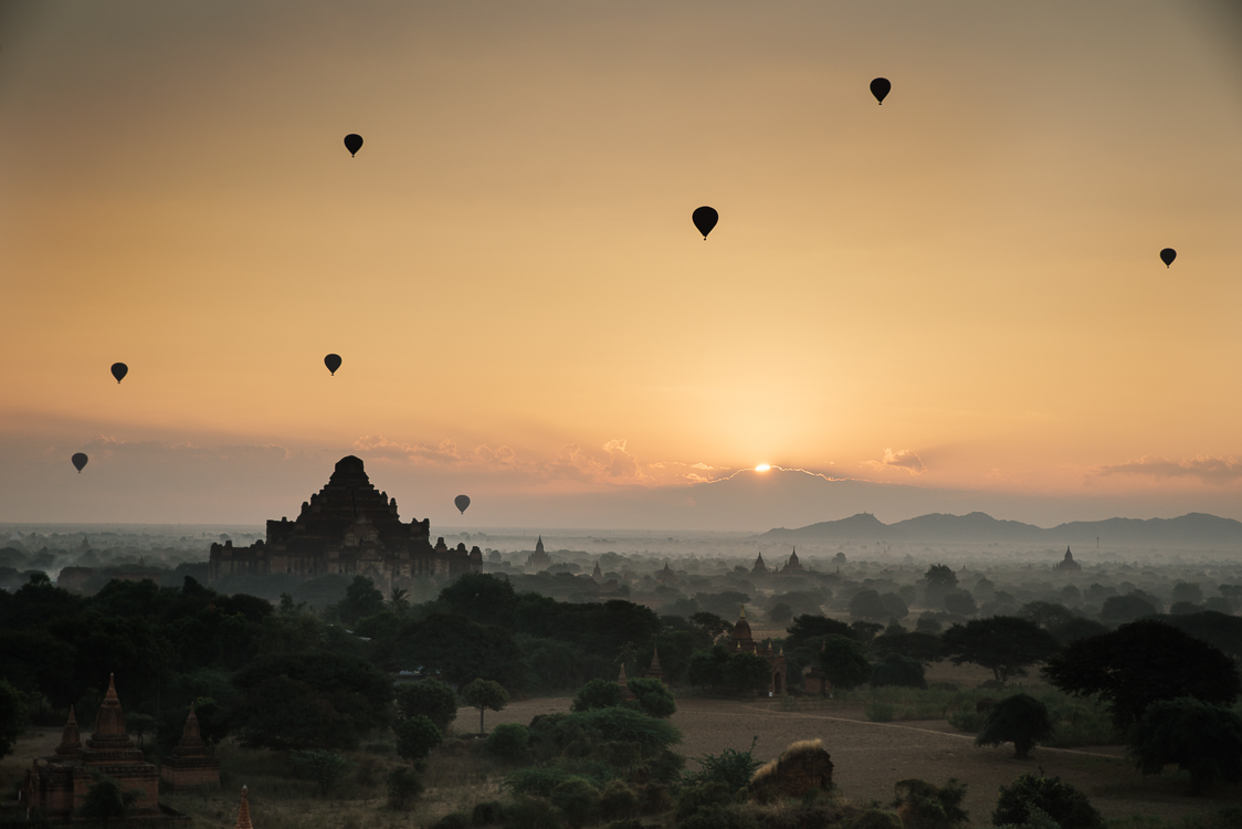 hot air balloon